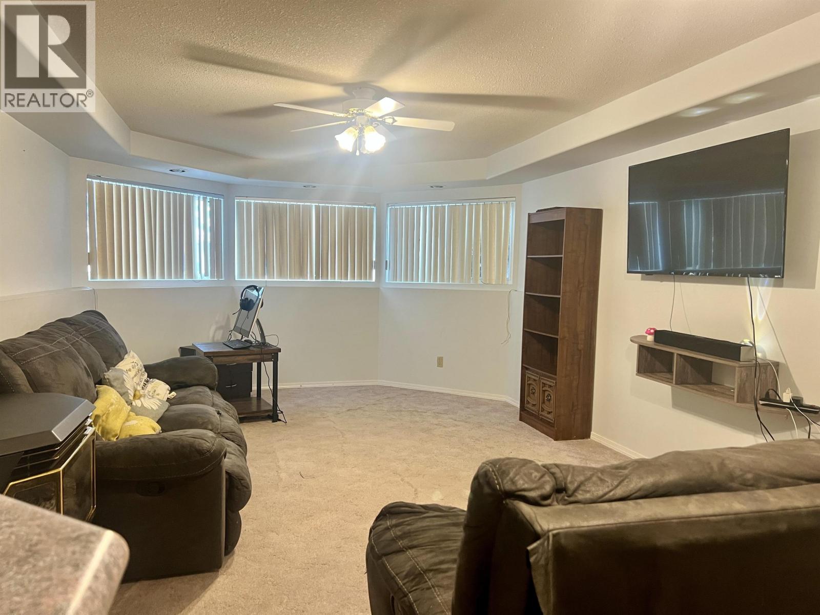 44 STICKNEY STREET - 31