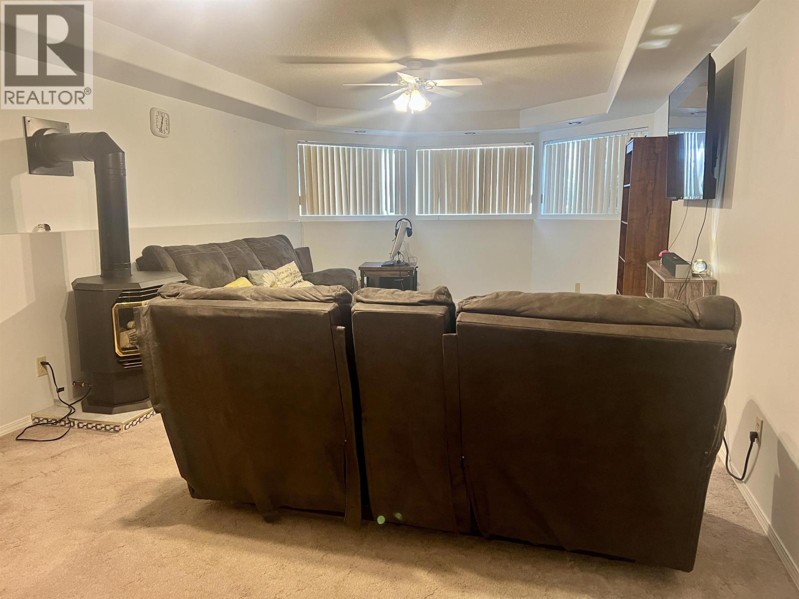 44 STICKNEY STREET - 32