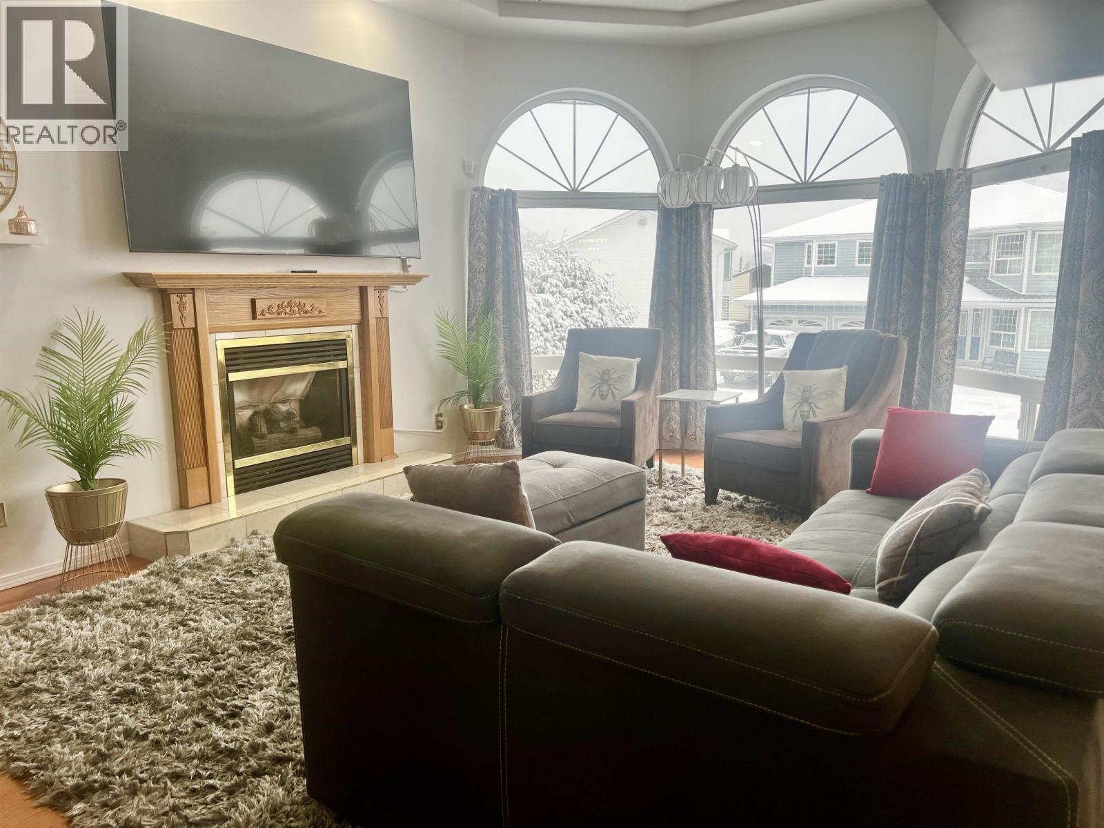 44 STICKNEY STREET - 4