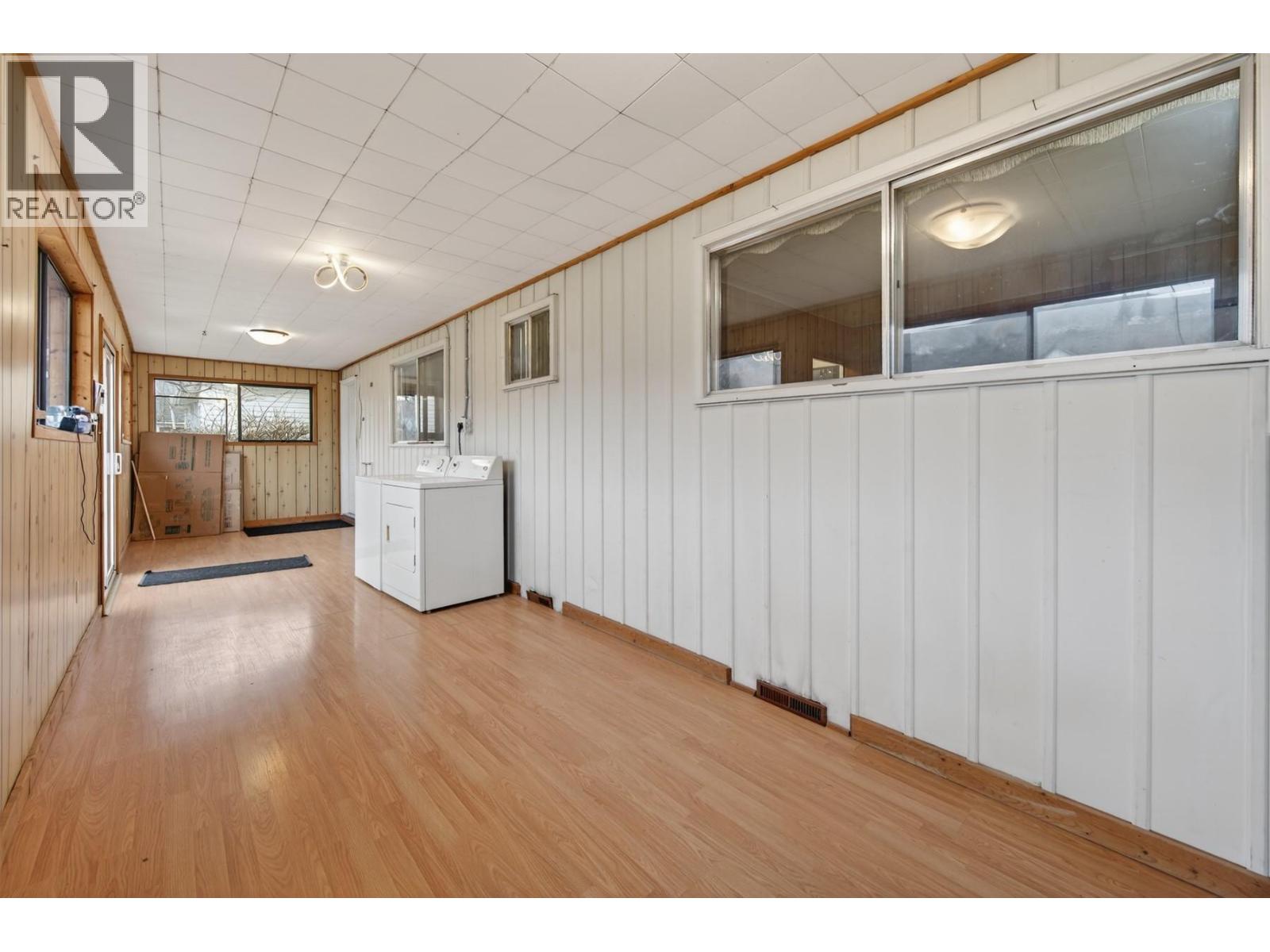 506 BANCROFT STREET - 18