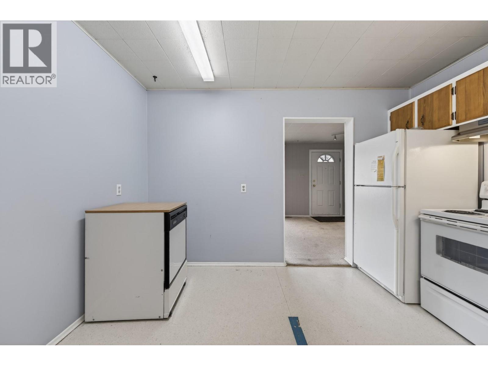 506 BANCROFT STREET - 8