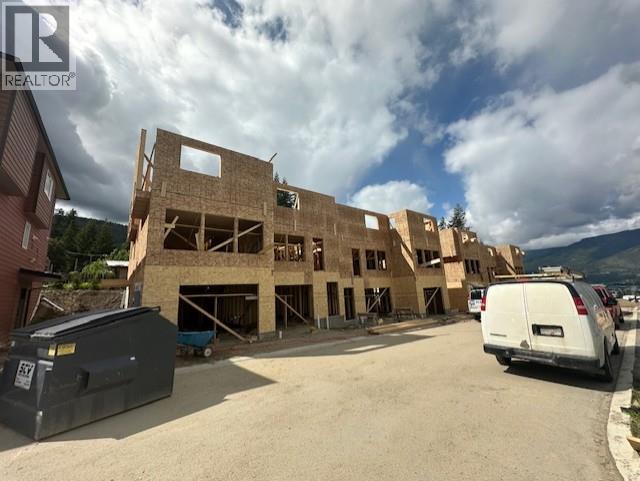 981 12 Street SE Unit# 37, Salmon Arm