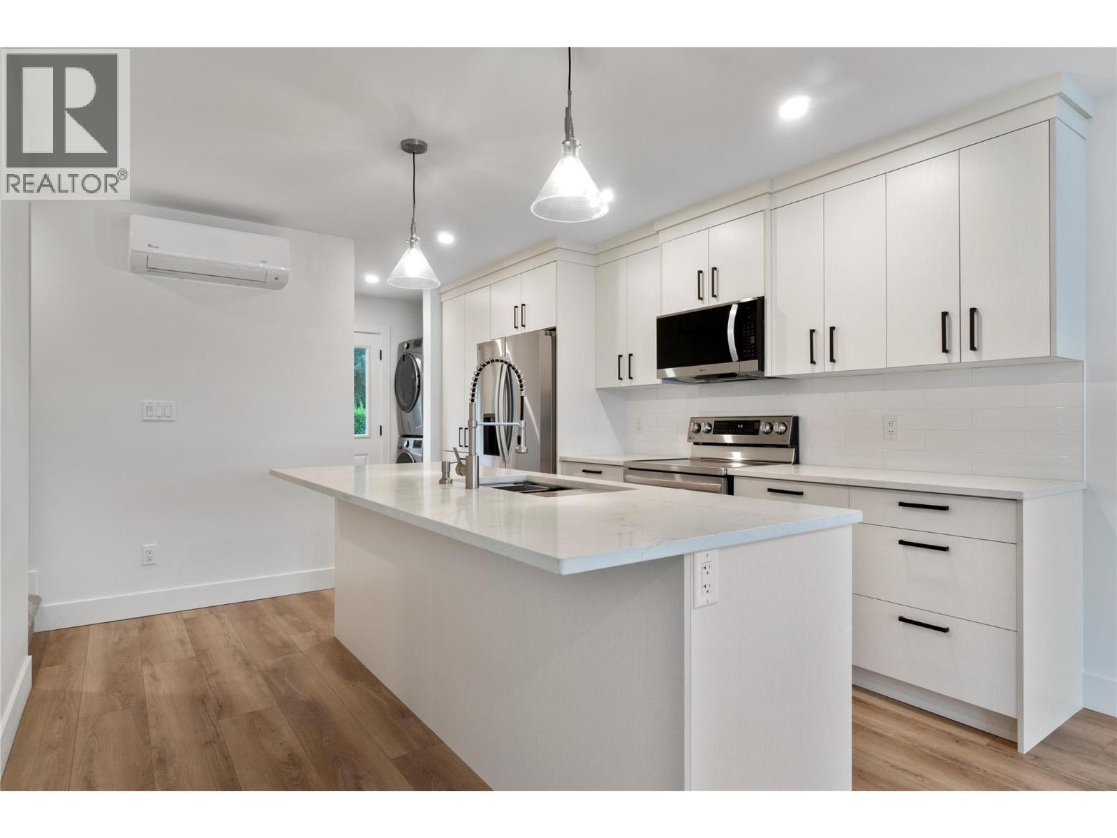 981 12 Street SE Unit# 35, Salmon Arm