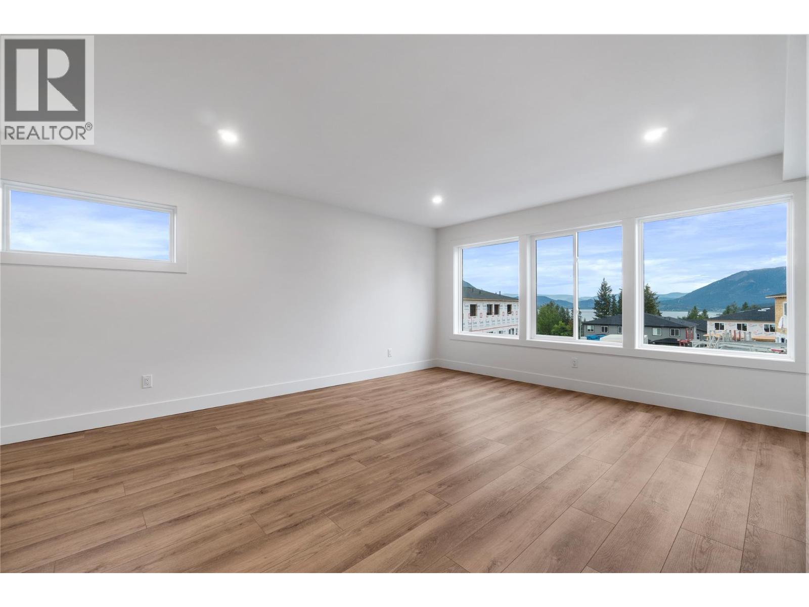 981 12 Street SE Unit# 35, Salmon Arm