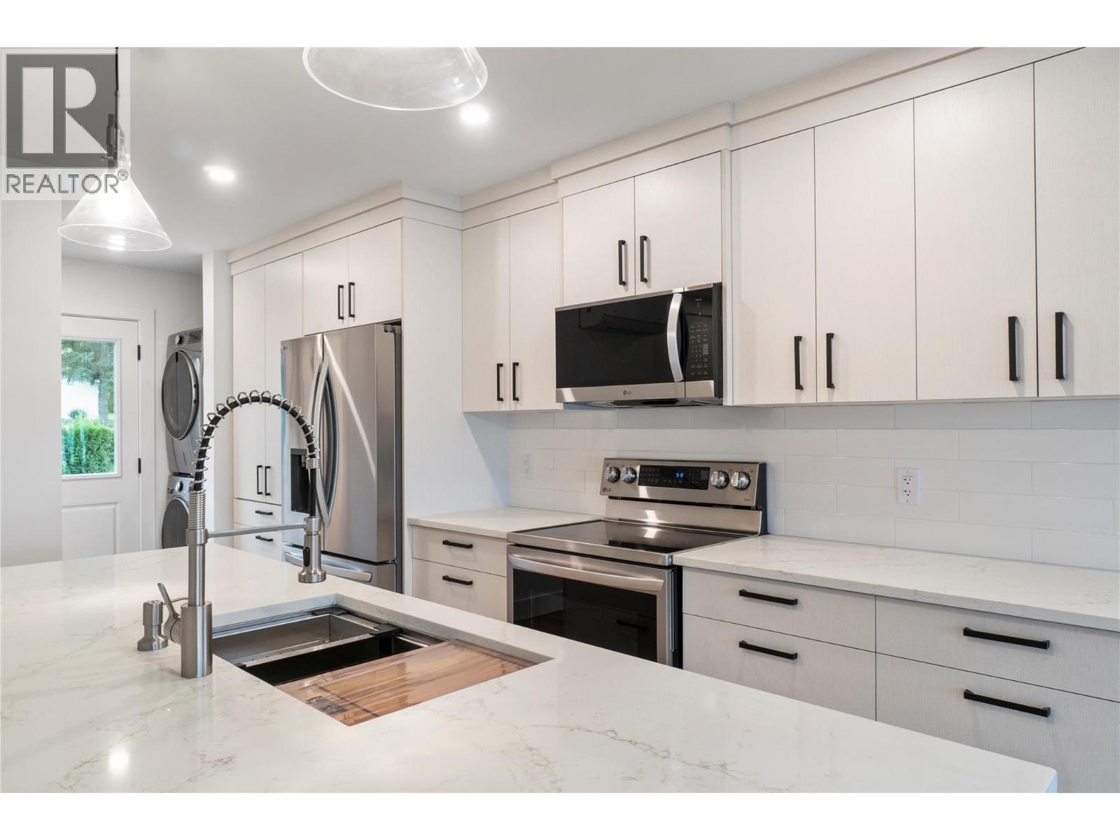 981 12 Street SE Unit# 35, Salmon Arm