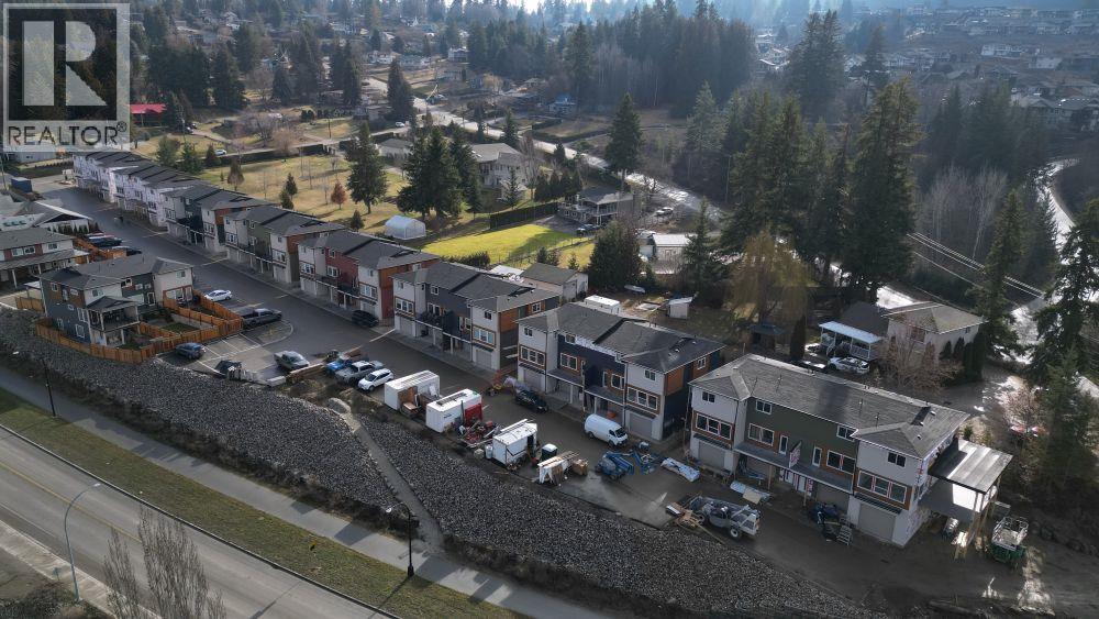 981 12 Street SE Unit# 33, Salmon Arm