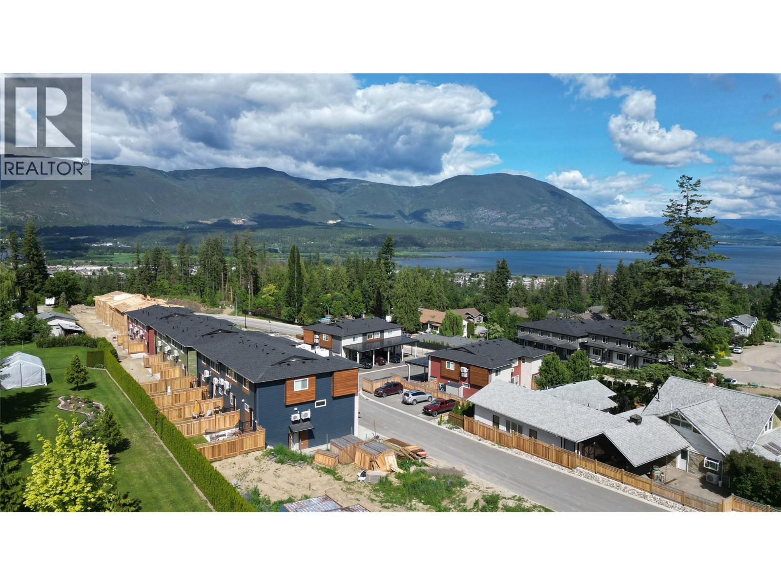 981 12 Street SE Unit# 33, Salmon Arm