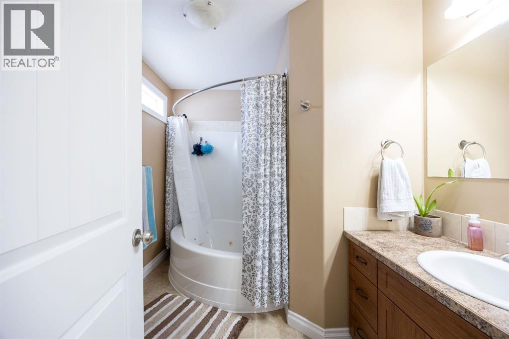 209 Ash Way, Fort McMurray