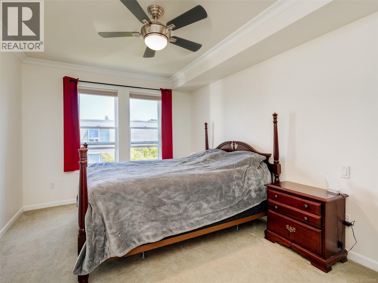 306 1514 Church Avenue, Saanich