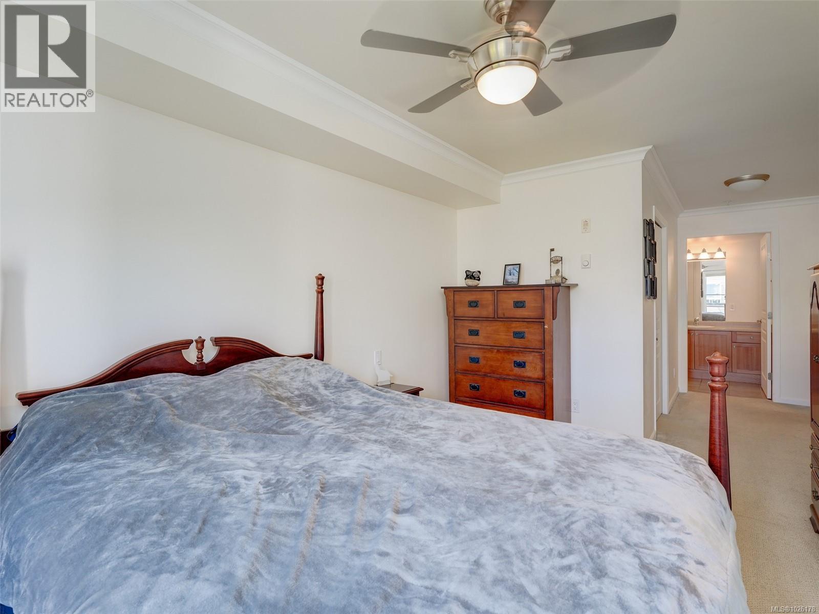 306 1514 Church Avenue, Saanich