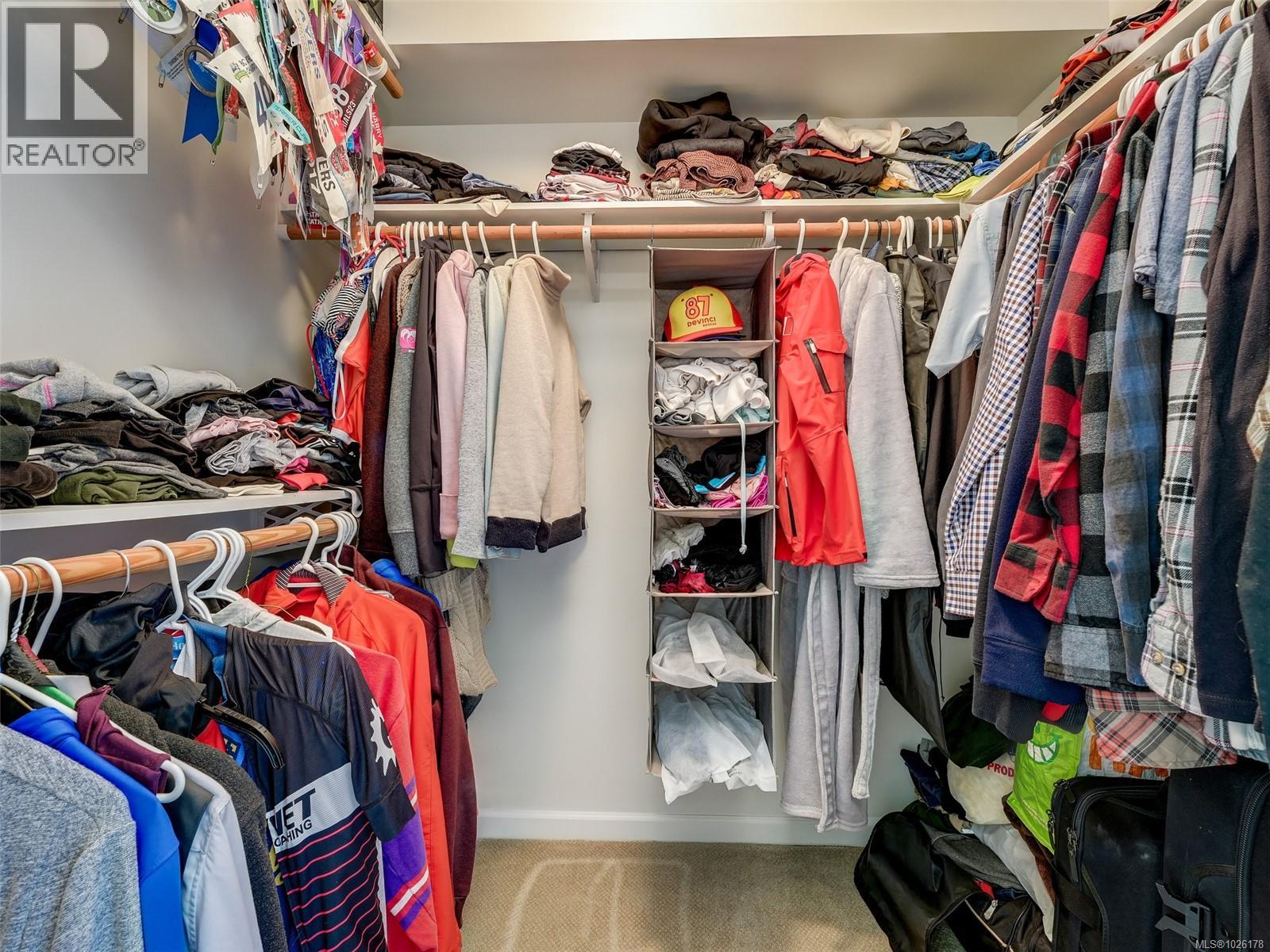 306 1514 Church Avenue, Saanich