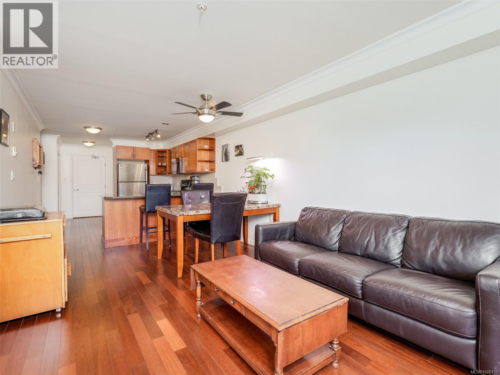 306 1514 Church Avenue, Saanich