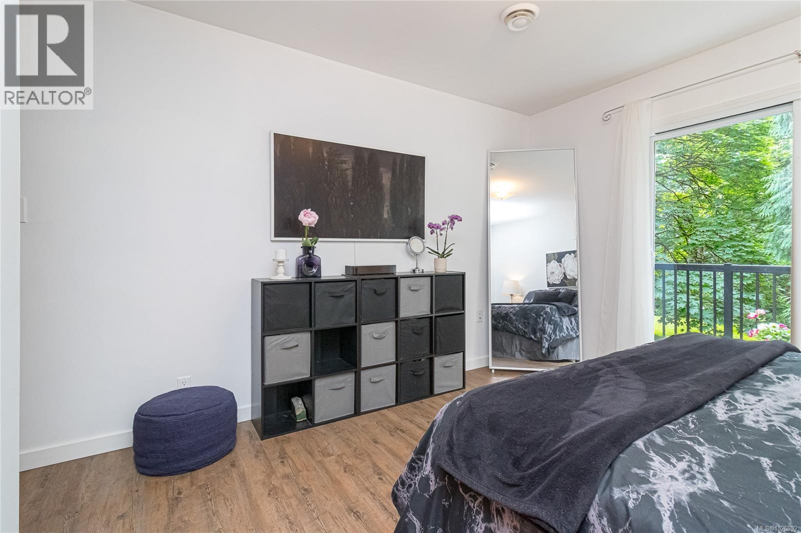 885 Falkirk Ave, North Saanich