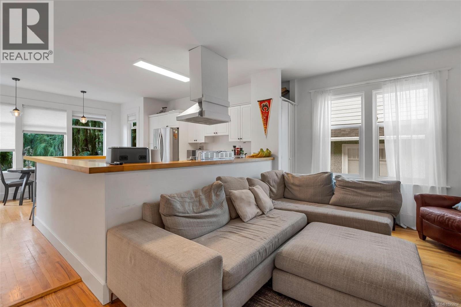  636 Cornwall Street, Victoria