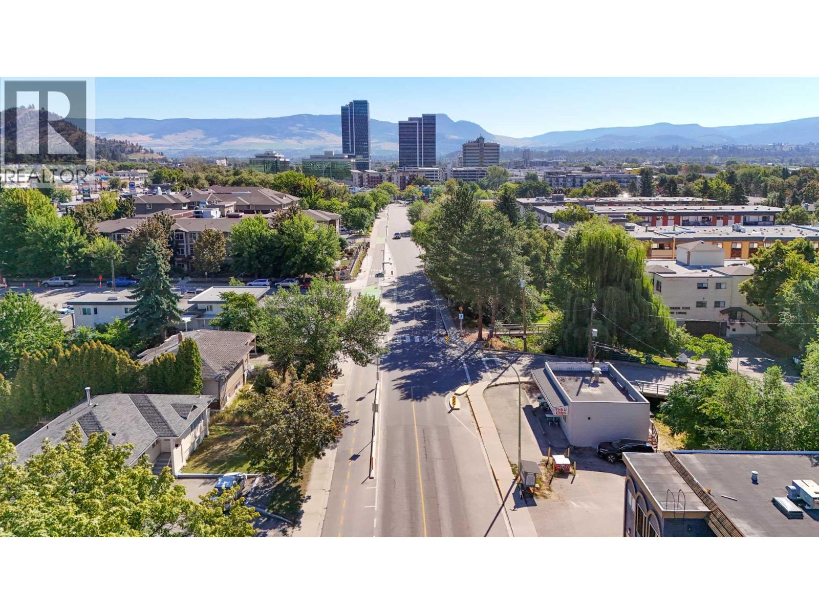  1359 Sutherland Avenue, Kelowna