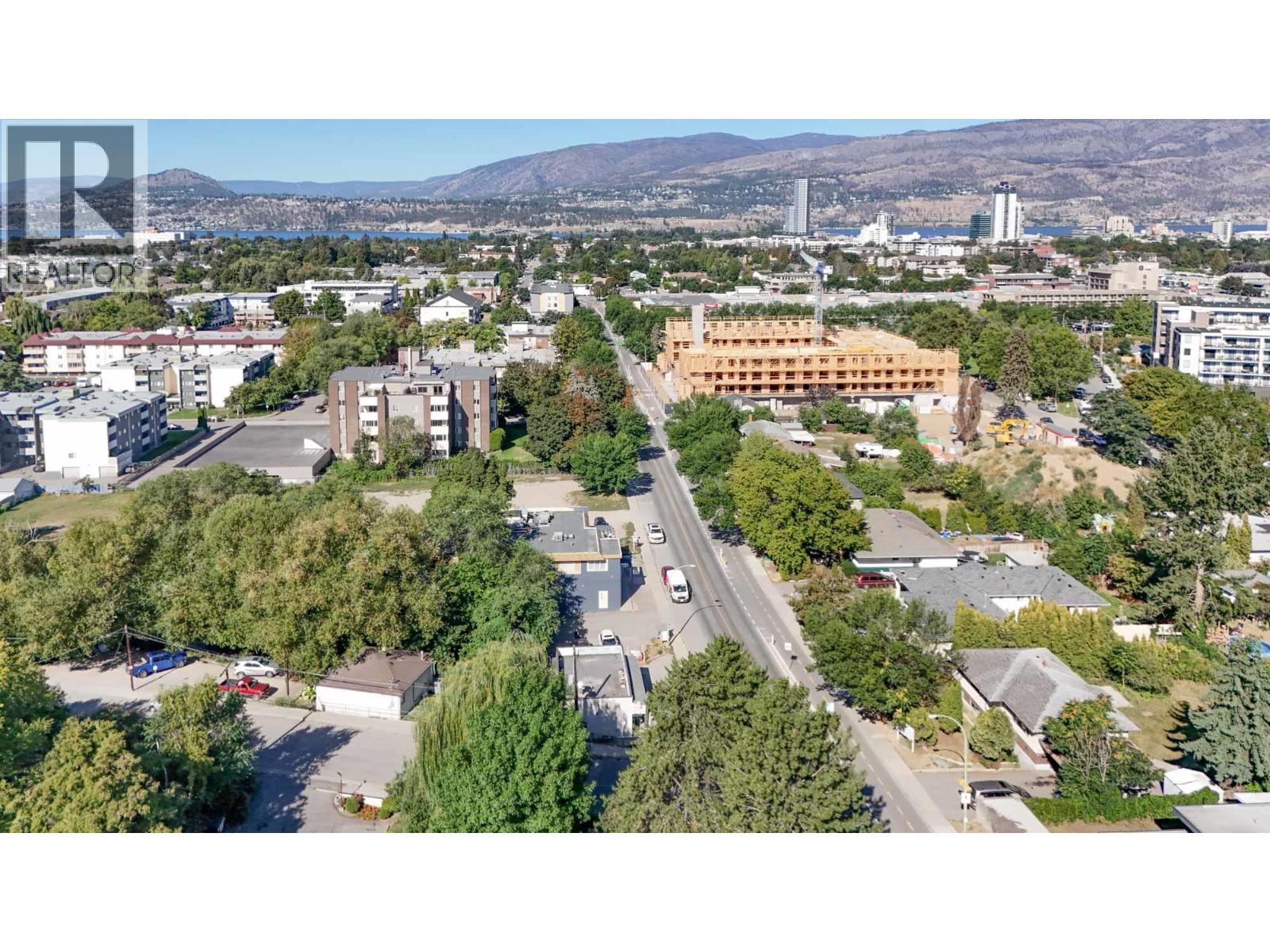  1359 Sutherland Avenue, Kelowna