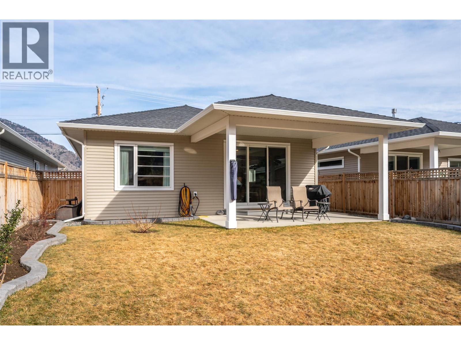  389 10th Avenue, Keremeos