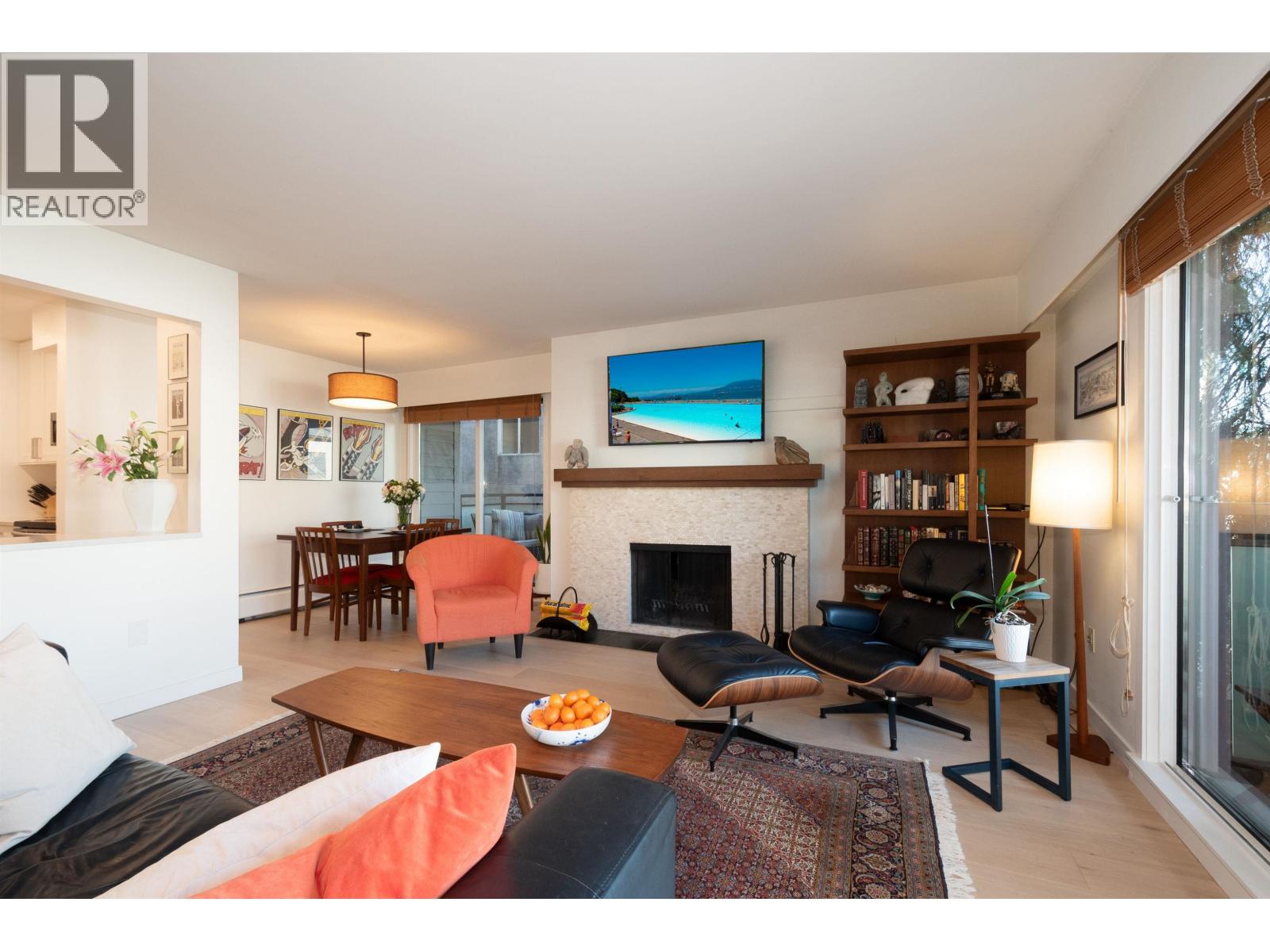 212 2255 YORK AVENUE - Photo 4 of 26, Vancouver, British Columbia