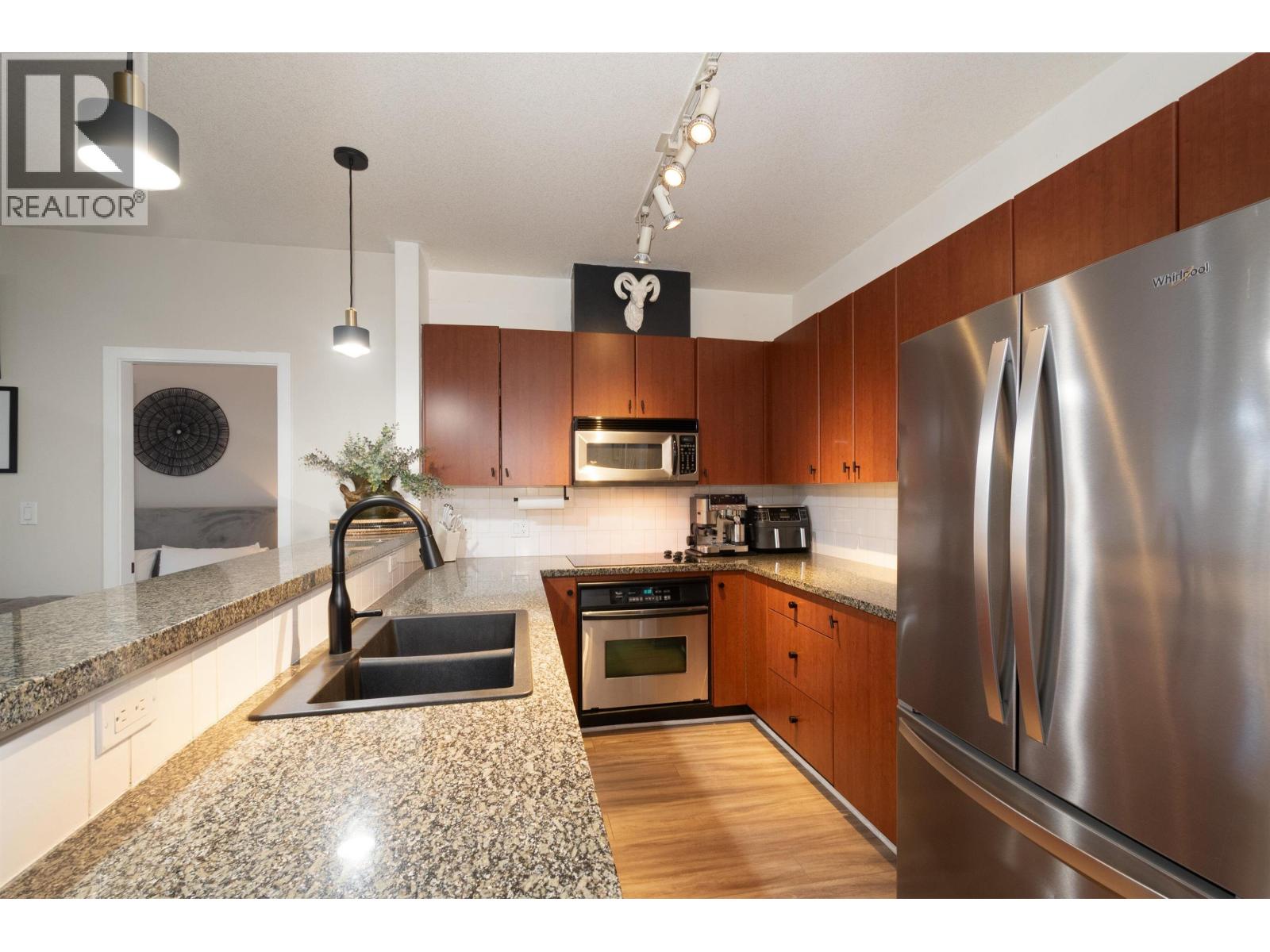 121 100 CAPILANO ROAD, Port Moody