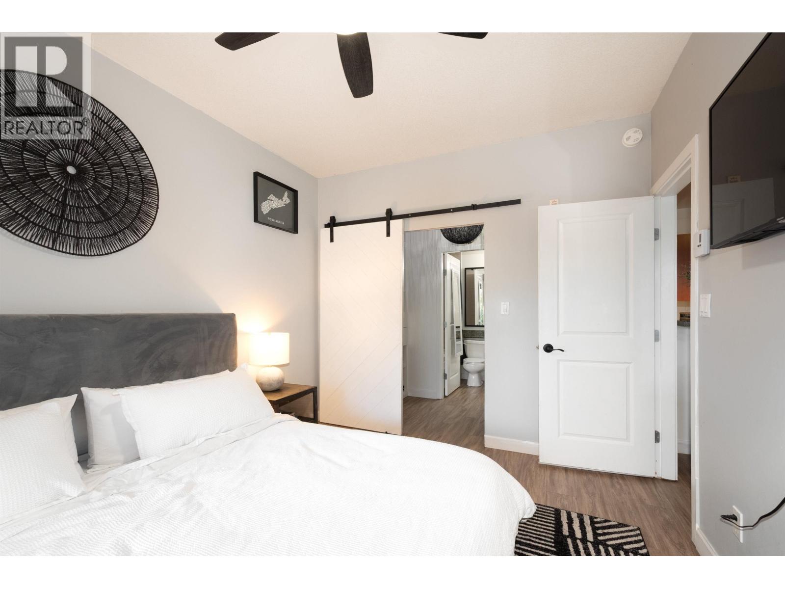 121 100 CAPILANO ROAD, Port Moody