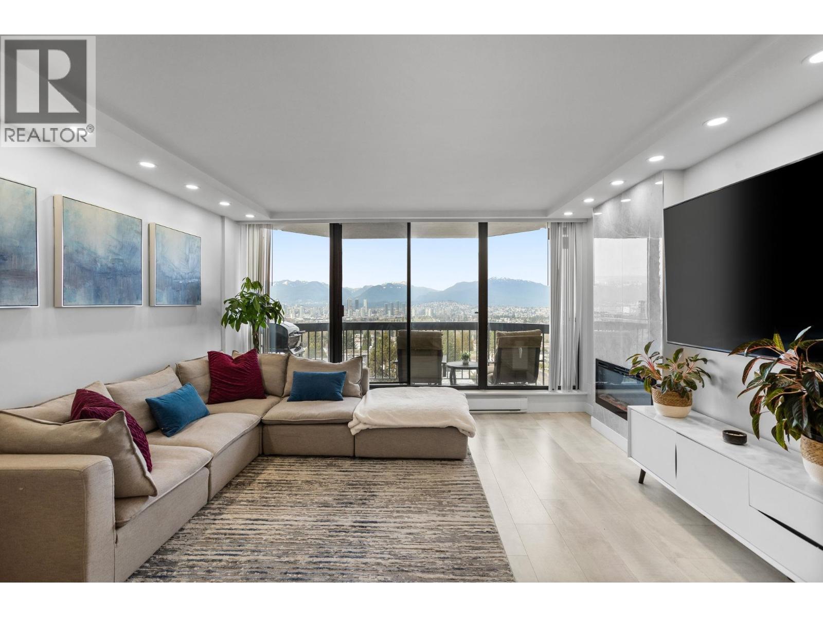 1501 6540 BURLINGTON AVENUE, Burnaby