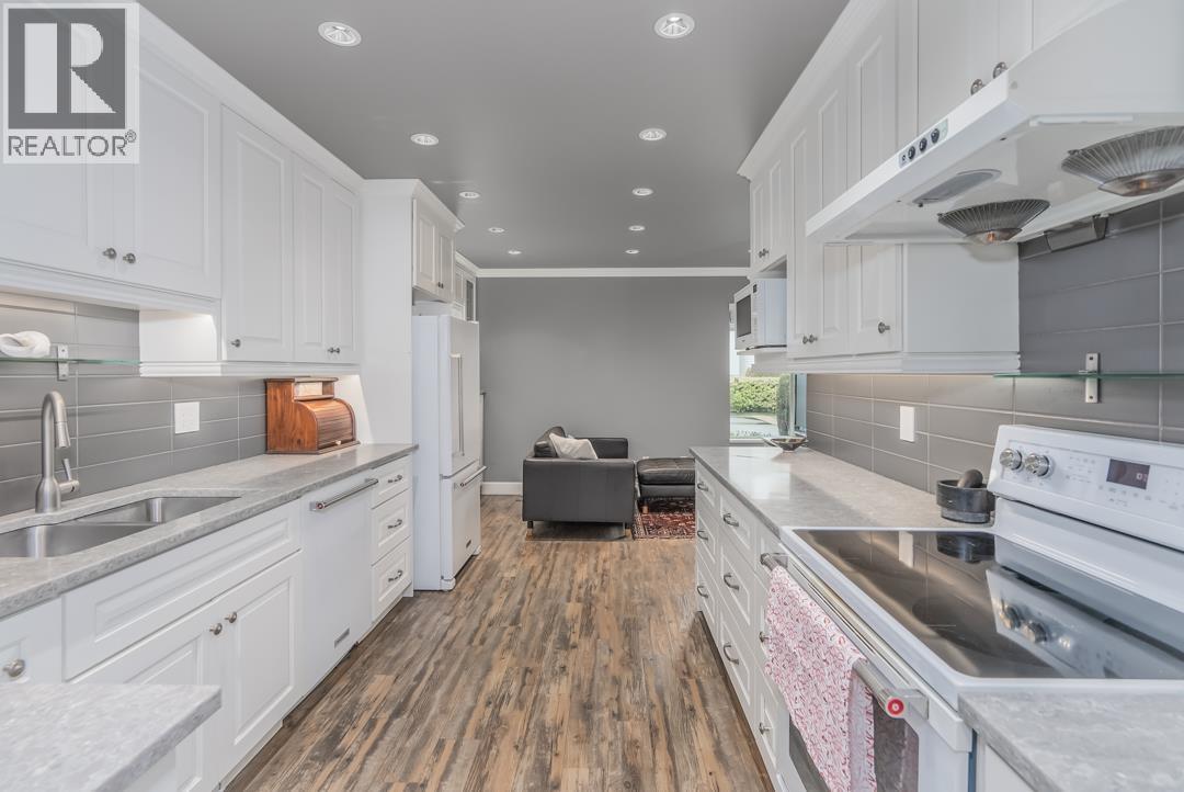 31 12331 PHOENIX DRIVE, Richmond