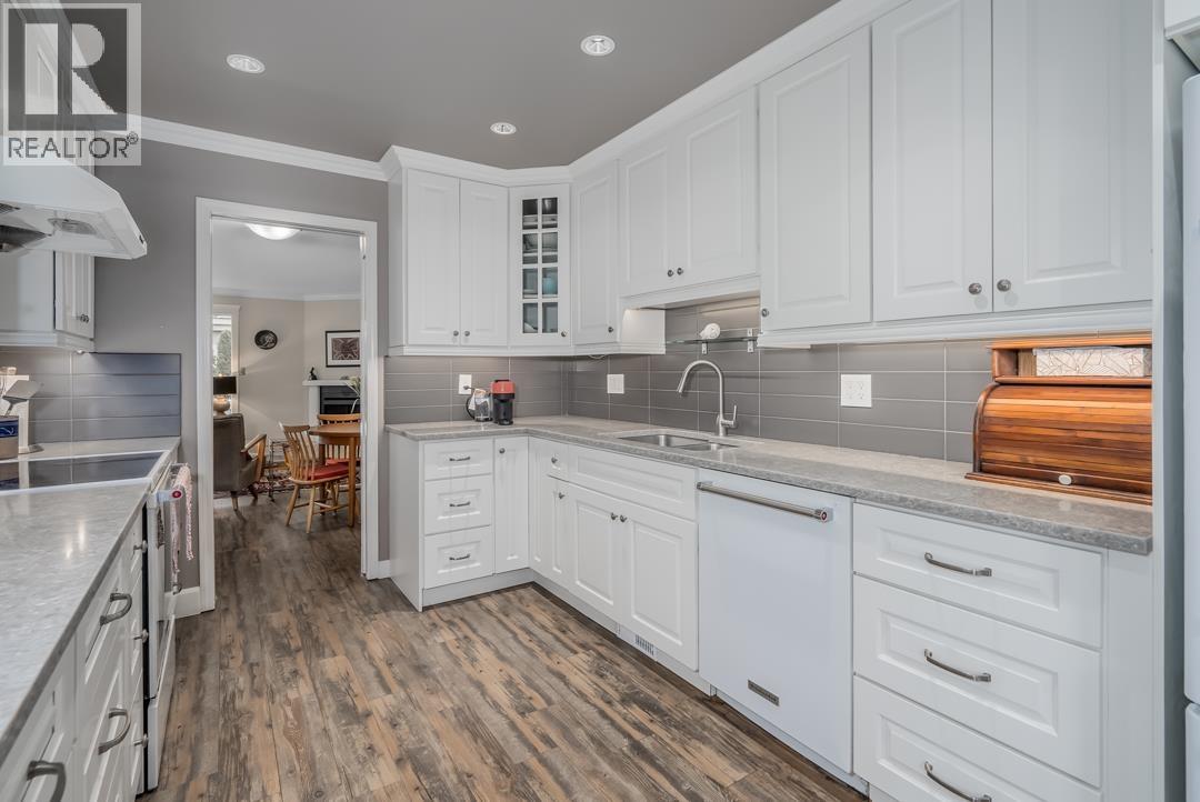 31 12331 PHOENIX DRIVE, Richmond