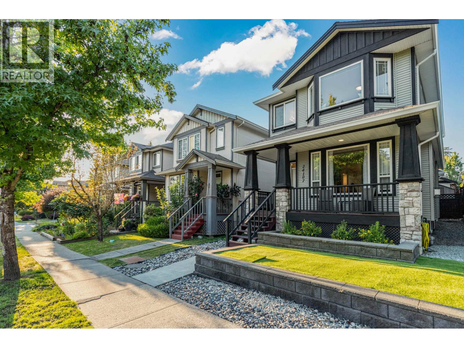 24107 102 AVENUE - Photo 2 of 35, Maple Ridge, British Columbia