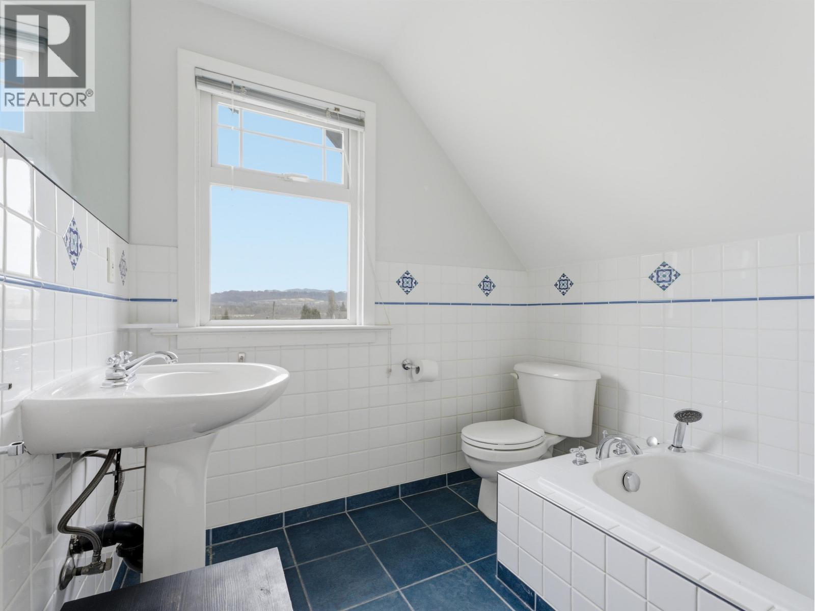 5140 SPERLING AVENUE, Burnaby