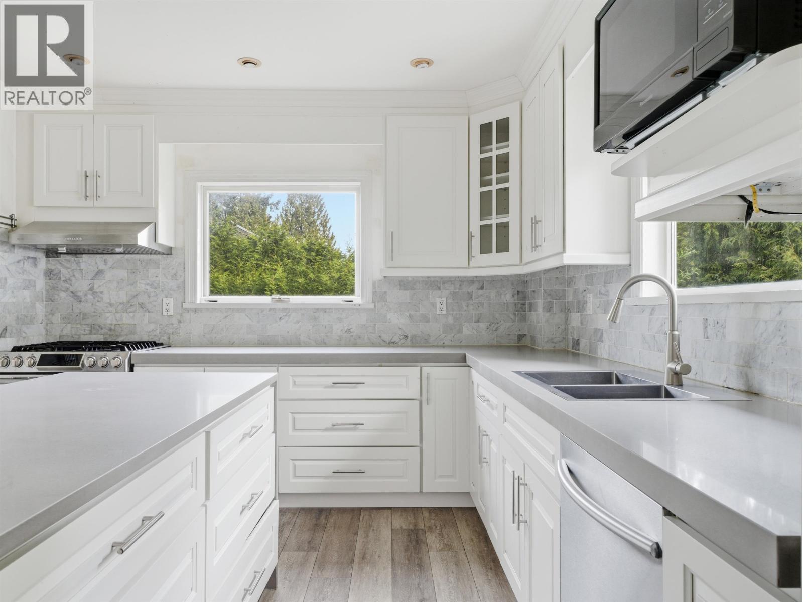 5140 SPERLING AVENUE, Burnaby