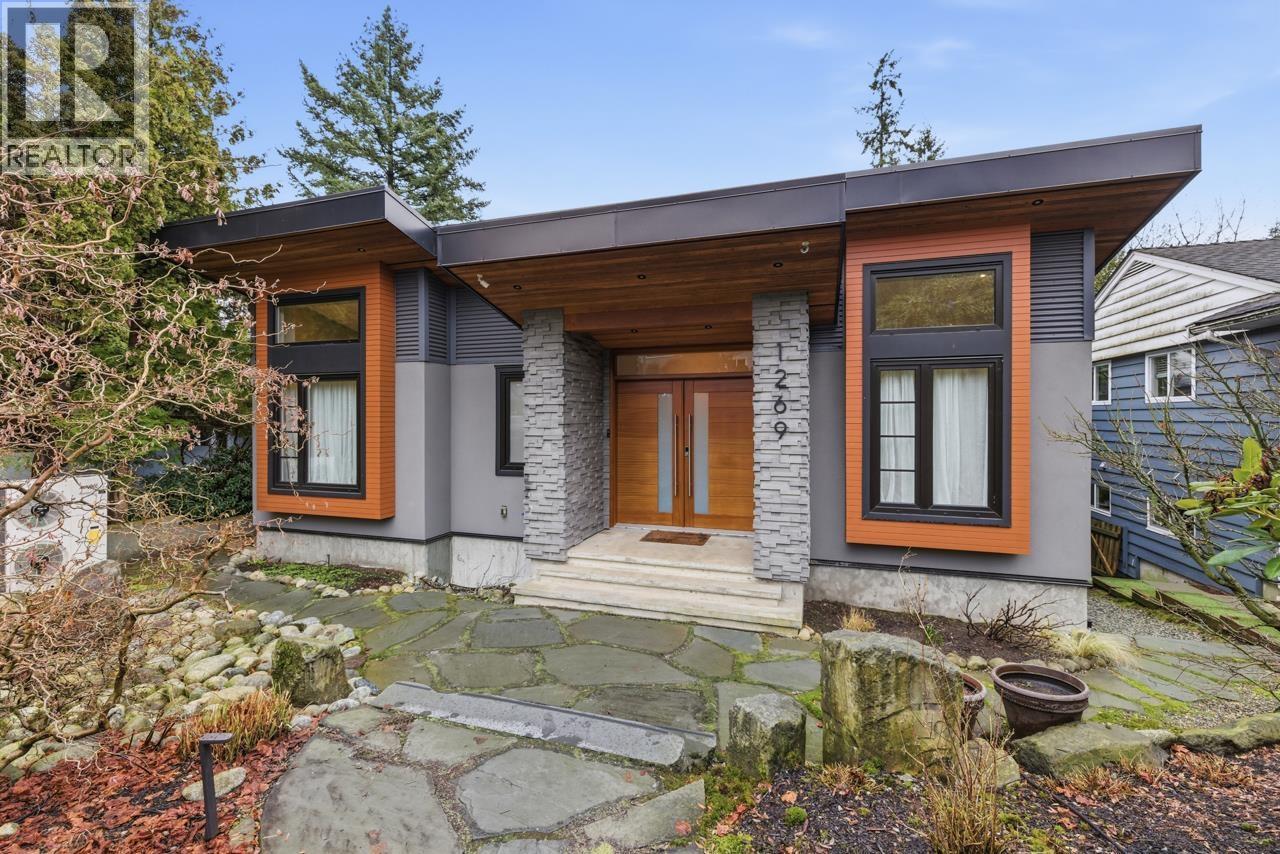 1269 CLOVERLEY STREET - Main photo, North Vancouver, British Columbia