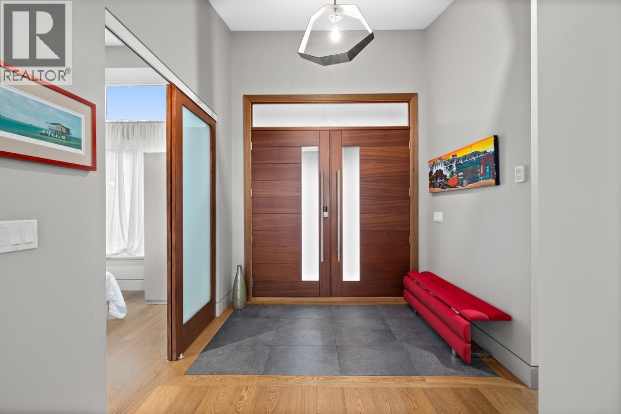 1269 CLOVERLEY STREET - Photo 3 of 37, North Vancouver, British Columbia