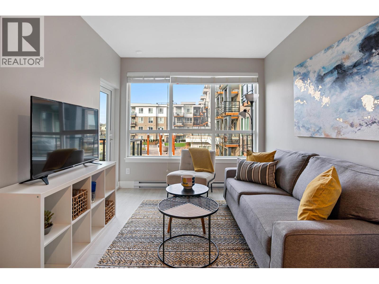 215 4690 HAWK LANE, Tsawwassen