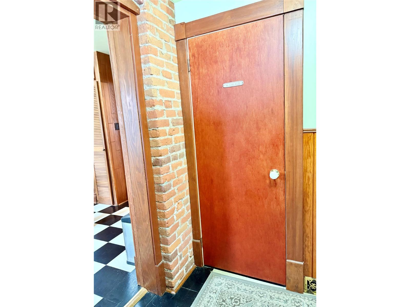 267 LONG LAKE Avenue, Greenwood