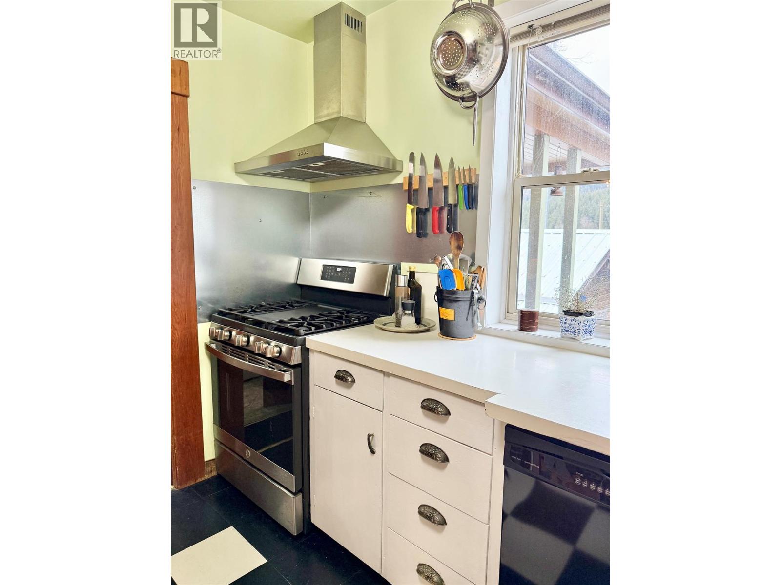 267 LONG LAKE Avenue, Greenwood