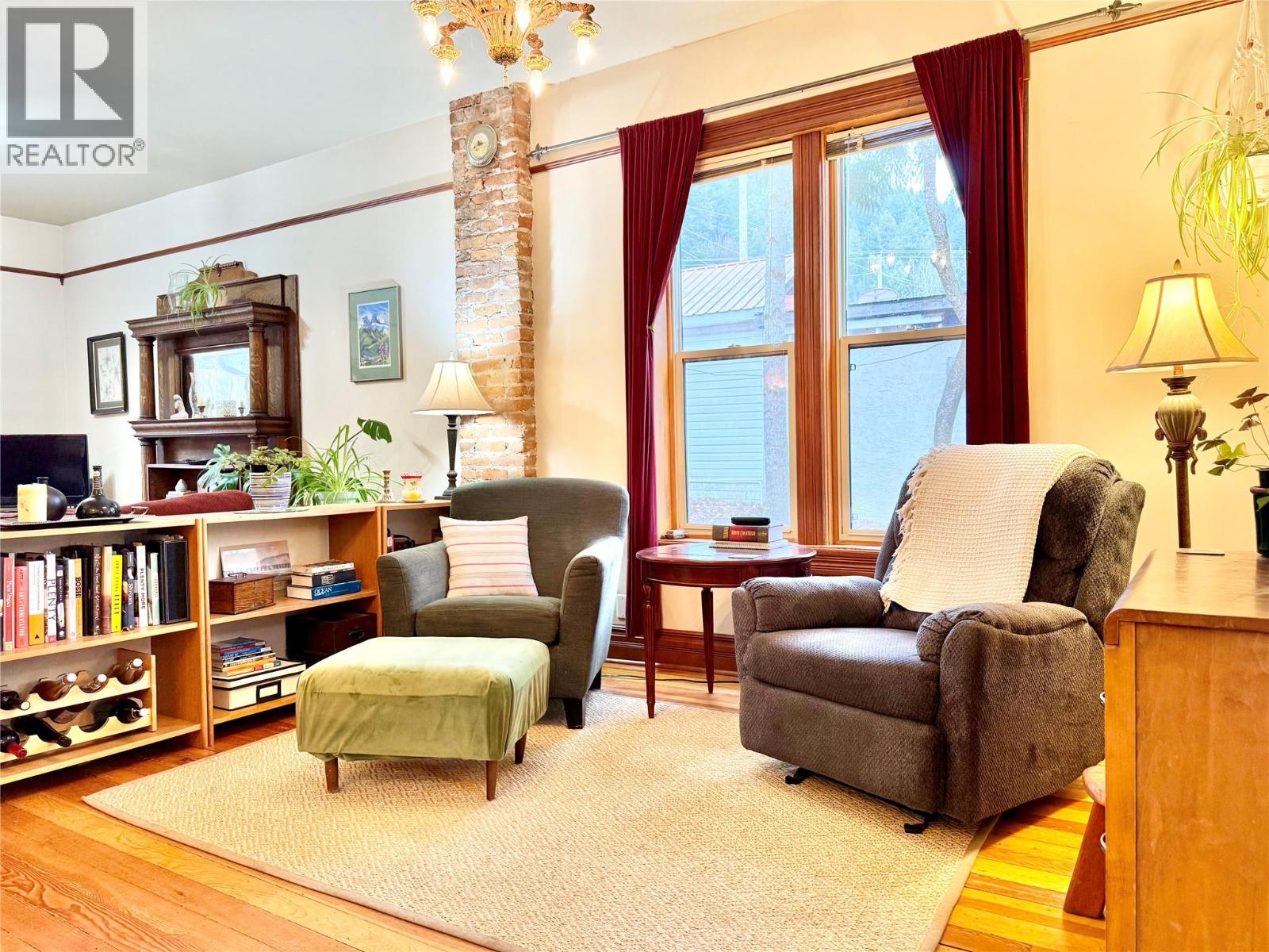 267 LONG LAKE Avenue, Greenwood