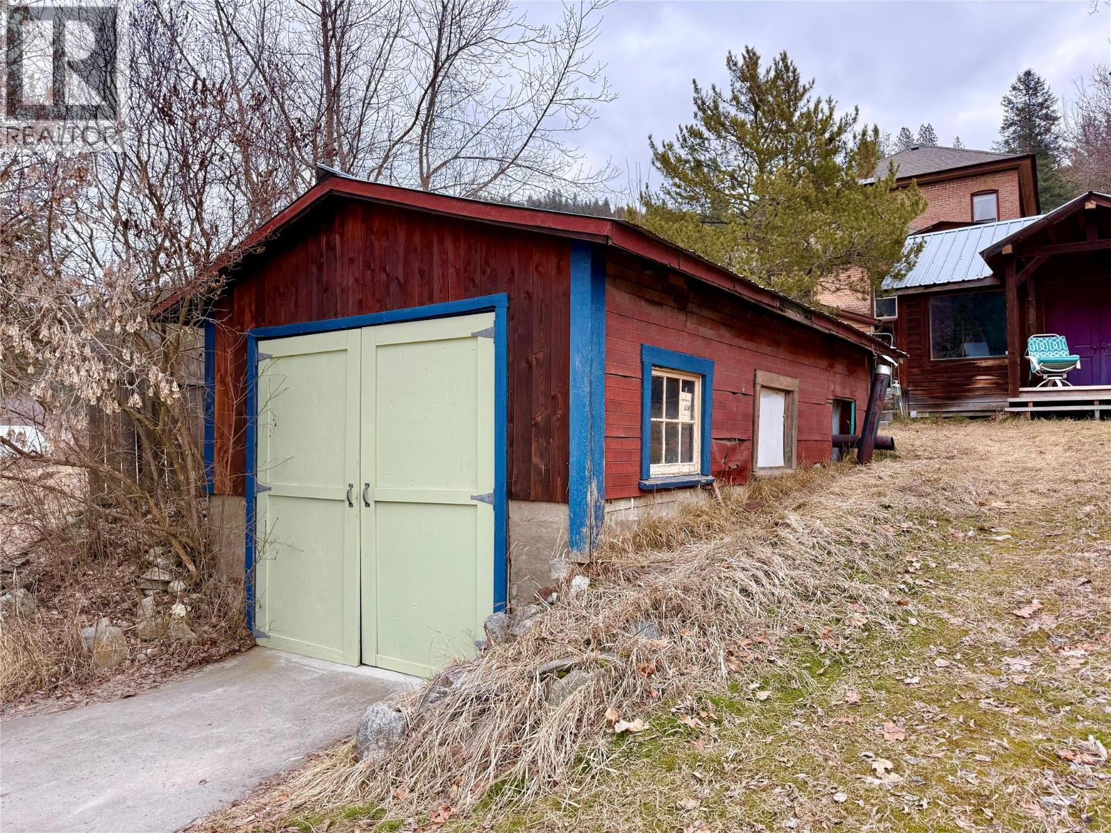 267 LONG LAKE Avenue, Greenwood