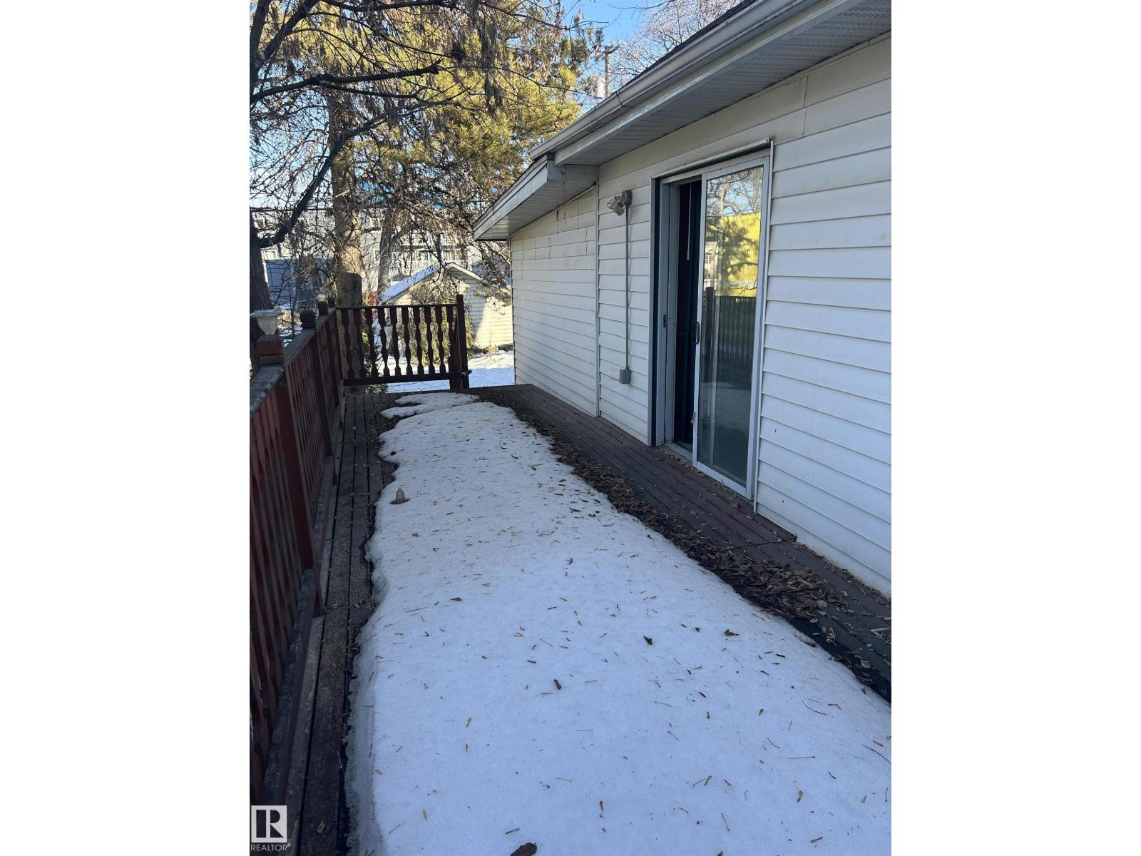 11243 125 Street NW - 22