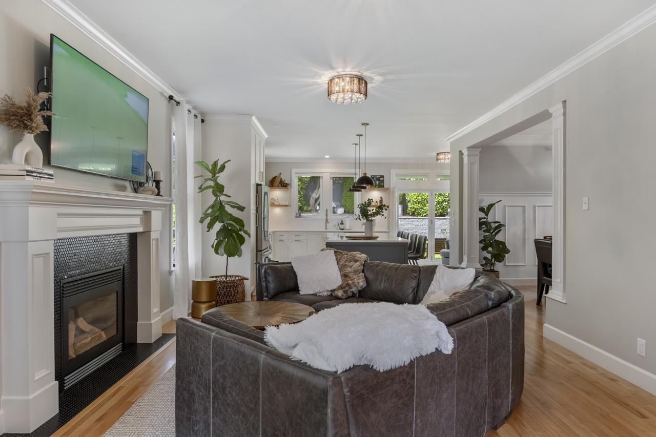 835 KENT STREET, White Rock