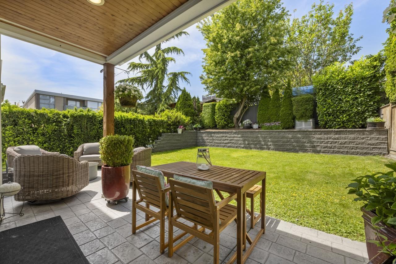 835 KENT STREET, White Rock