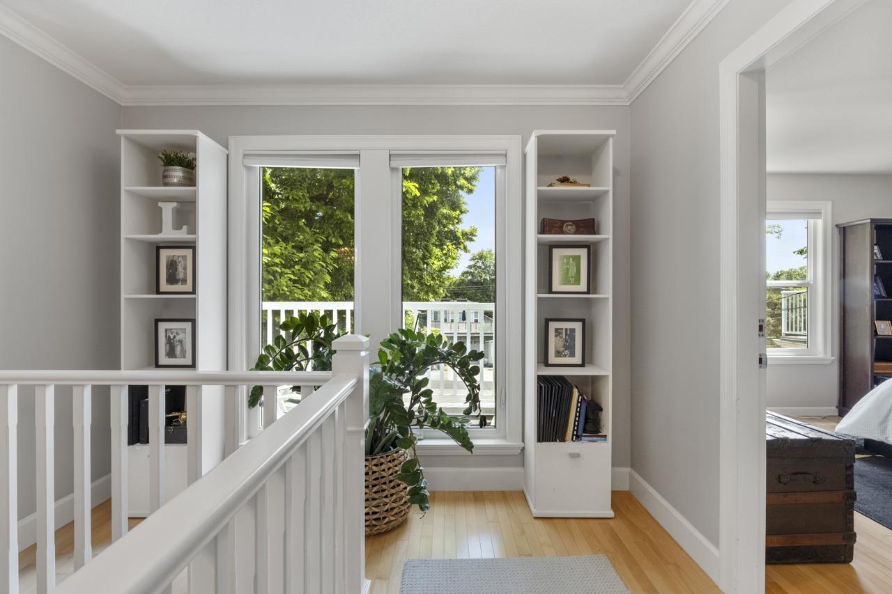 835 KENT STREET, White Rock