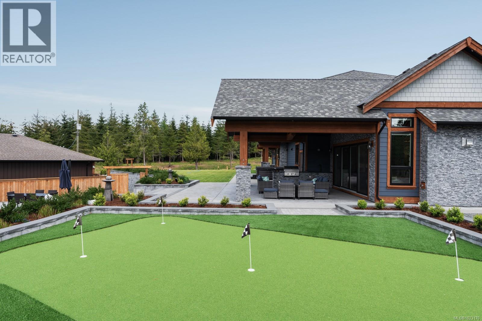 2833 Woodcroft Pl, Shawnigan Lake