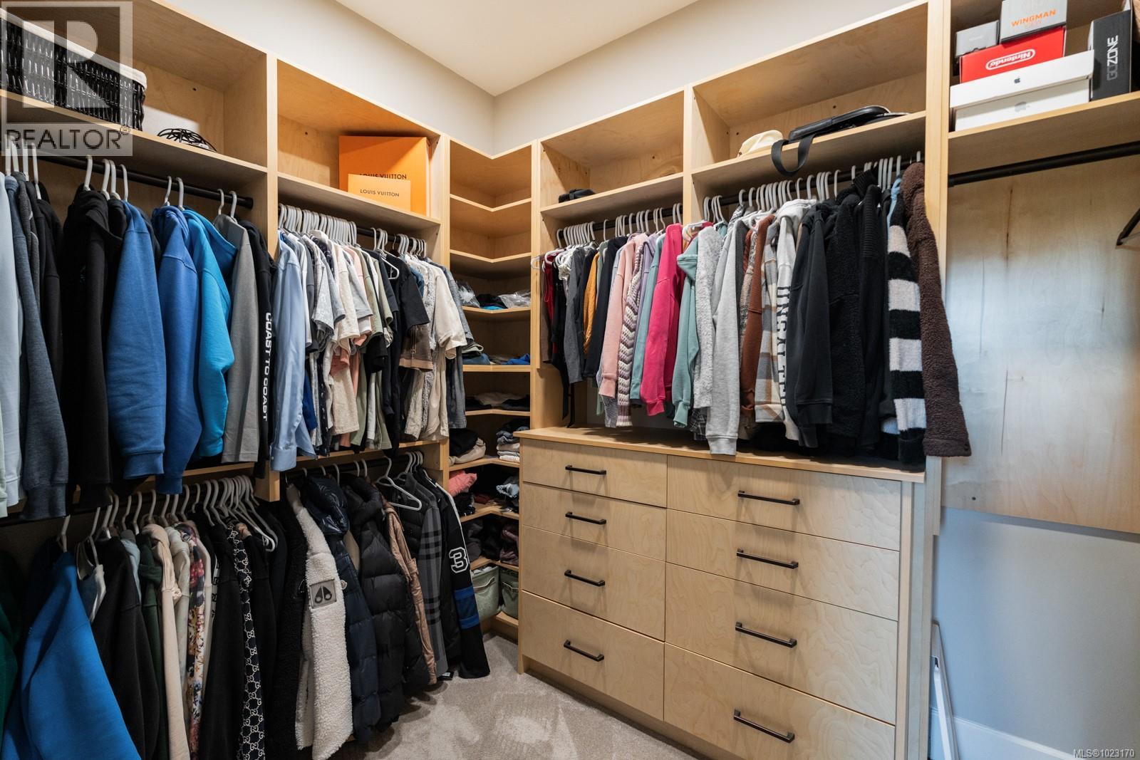 2833 Woodcroft Pl, Shawnigan Lake