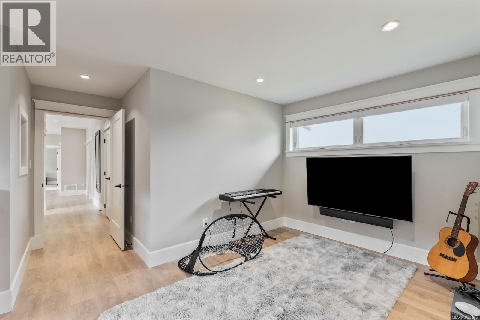 2833 Woodcroft Pl, Shawnigan Lake