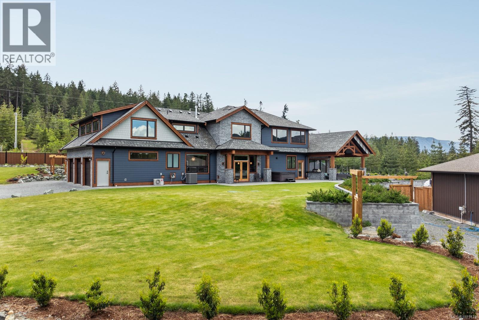 2833 Woodcroft Pl, Shawnigan Lake