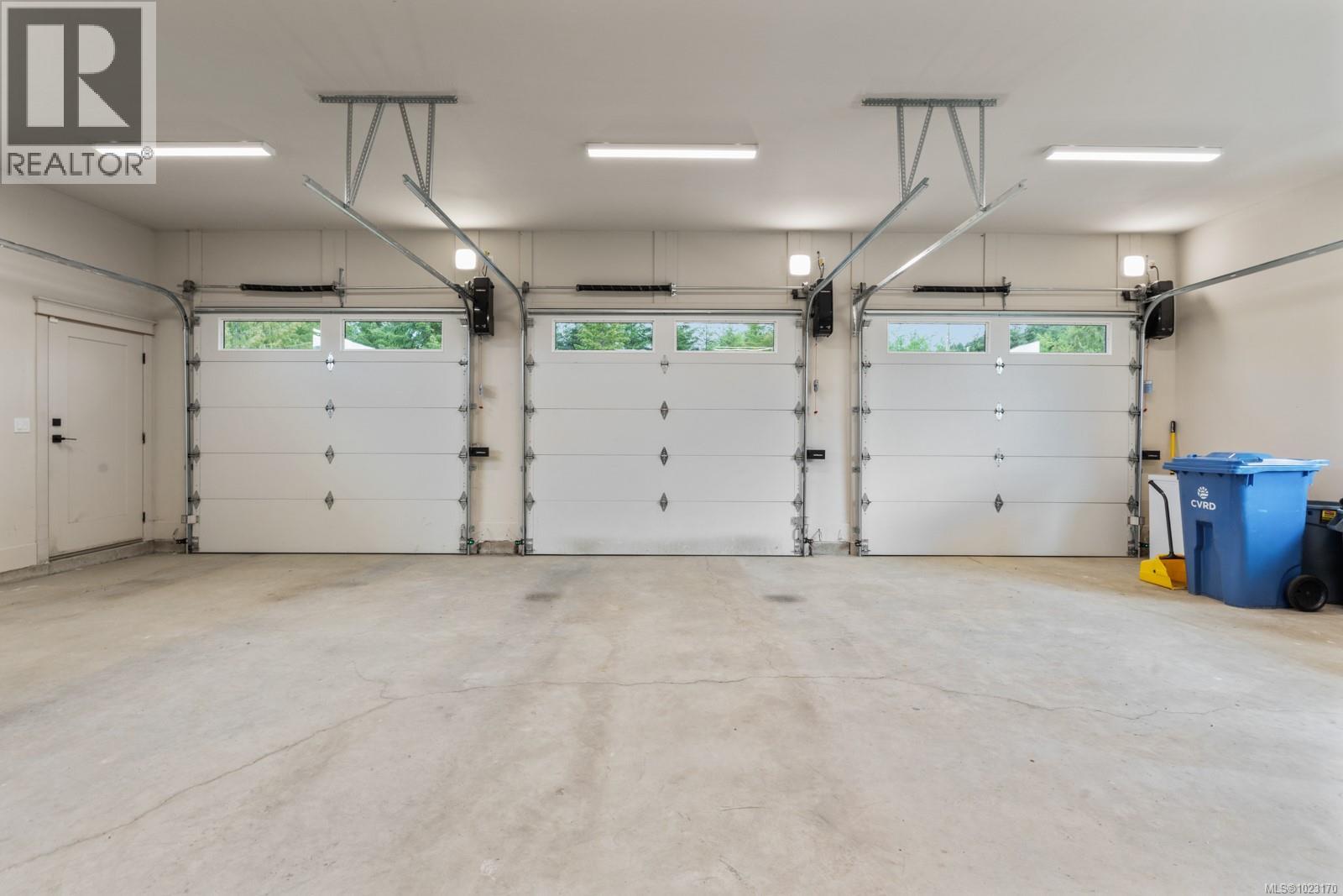 2833 Woodcroft Pl, Shawnigan Lake