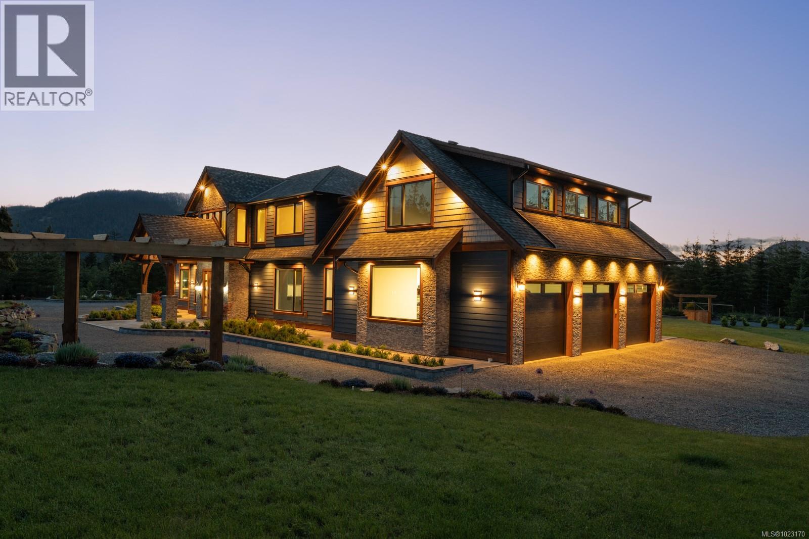 2833 Woodcroft Pl, Shawnigan Lake