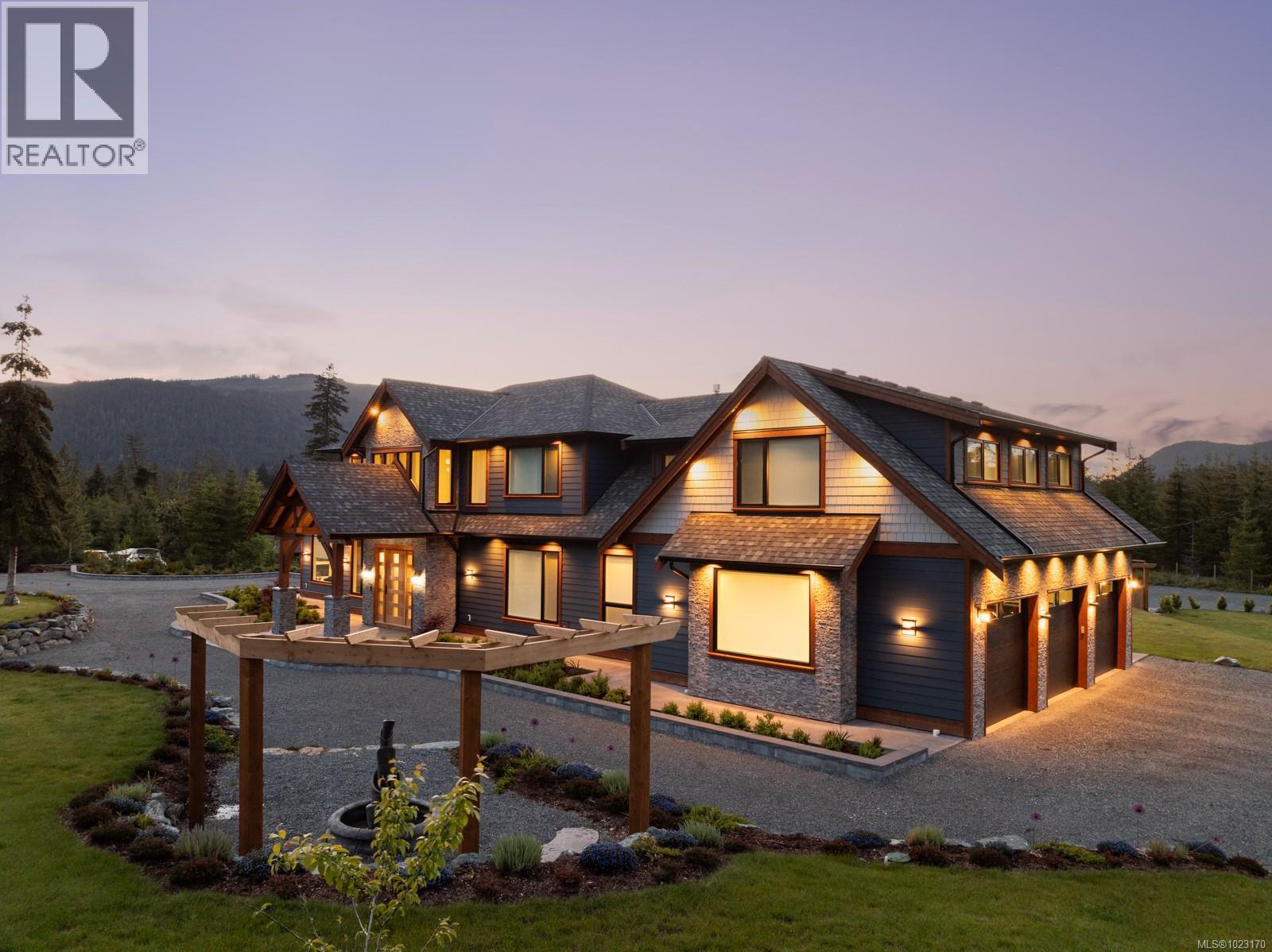 2833 Woodcroft Pl, Shawnigan Lake