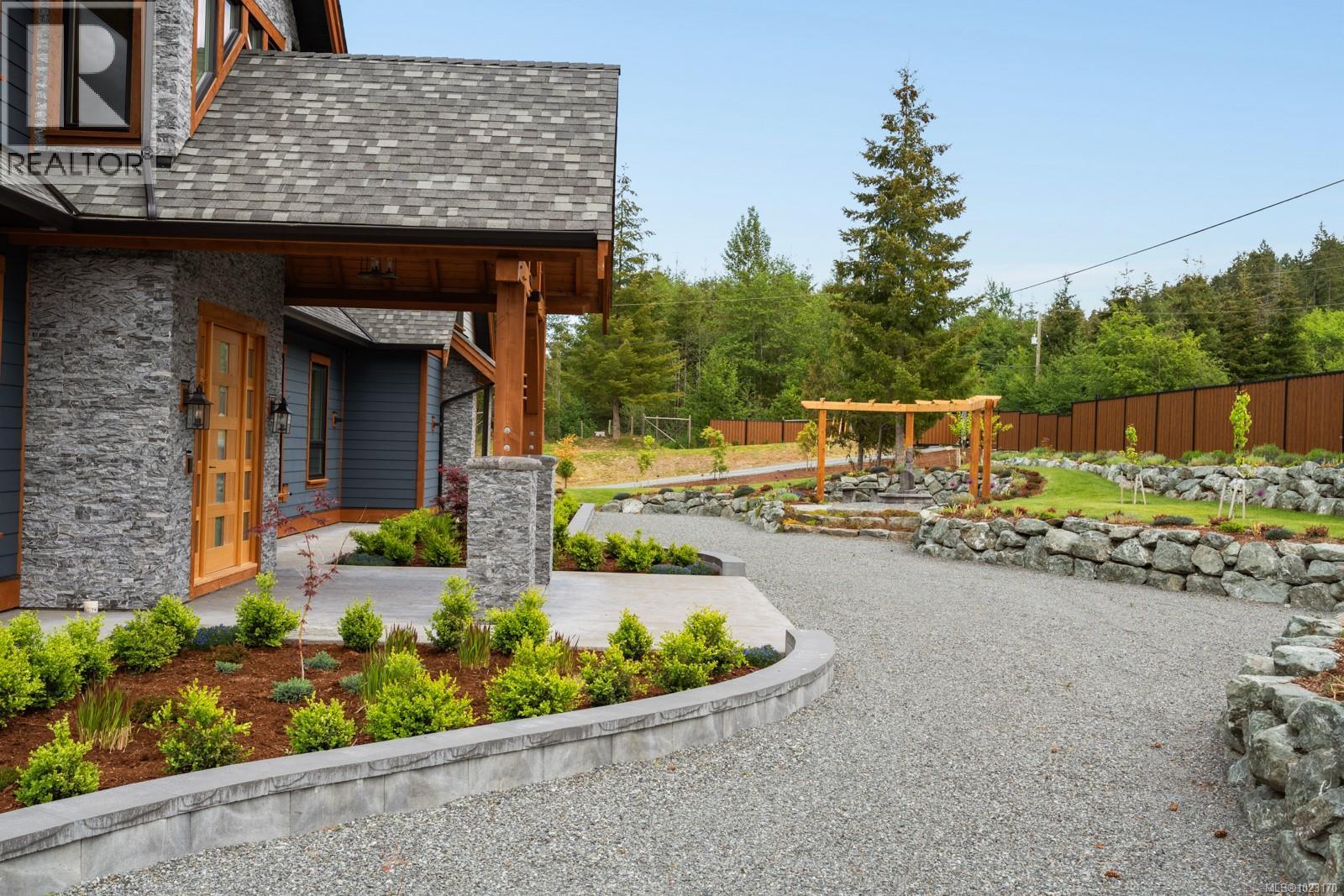 2833 Woodcroft Pl, Shawnigan Lake