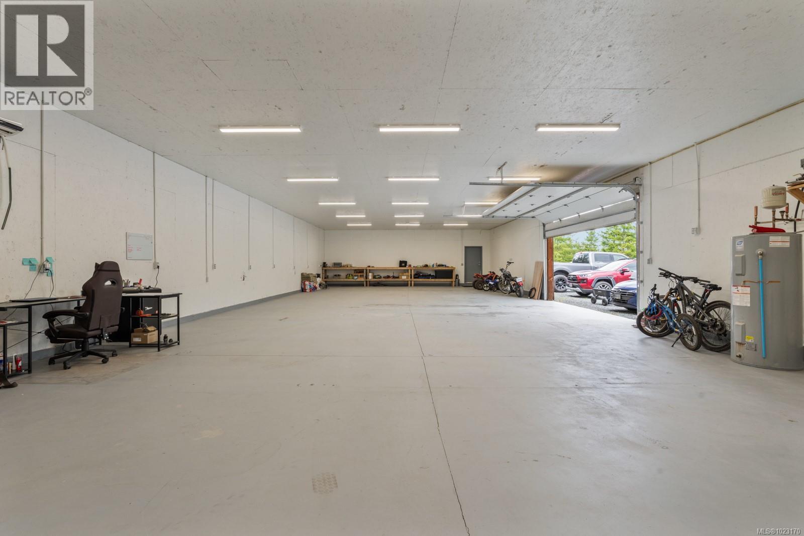 2833 Woodcroft Pl, Shawnigan Lake